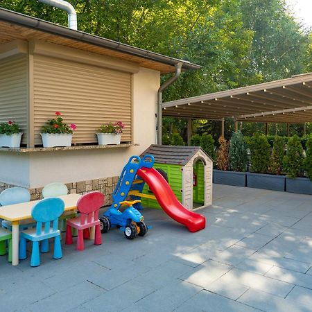 קרושונה Hotel & Relax Zone Cattleya מראה חיצוני תמונה