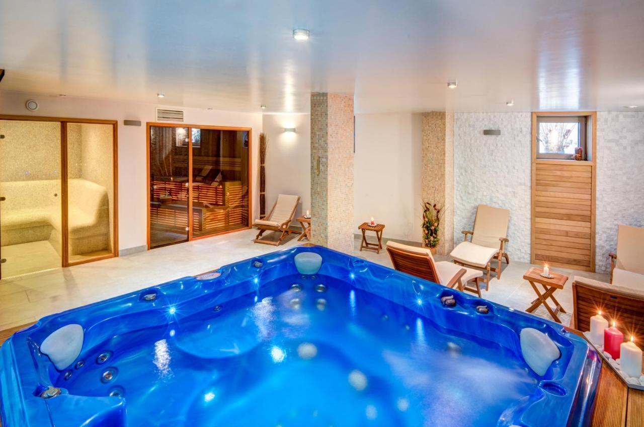 קרושונה Hotel & Relax Zone Cattleya מראה חיצוני תמונה