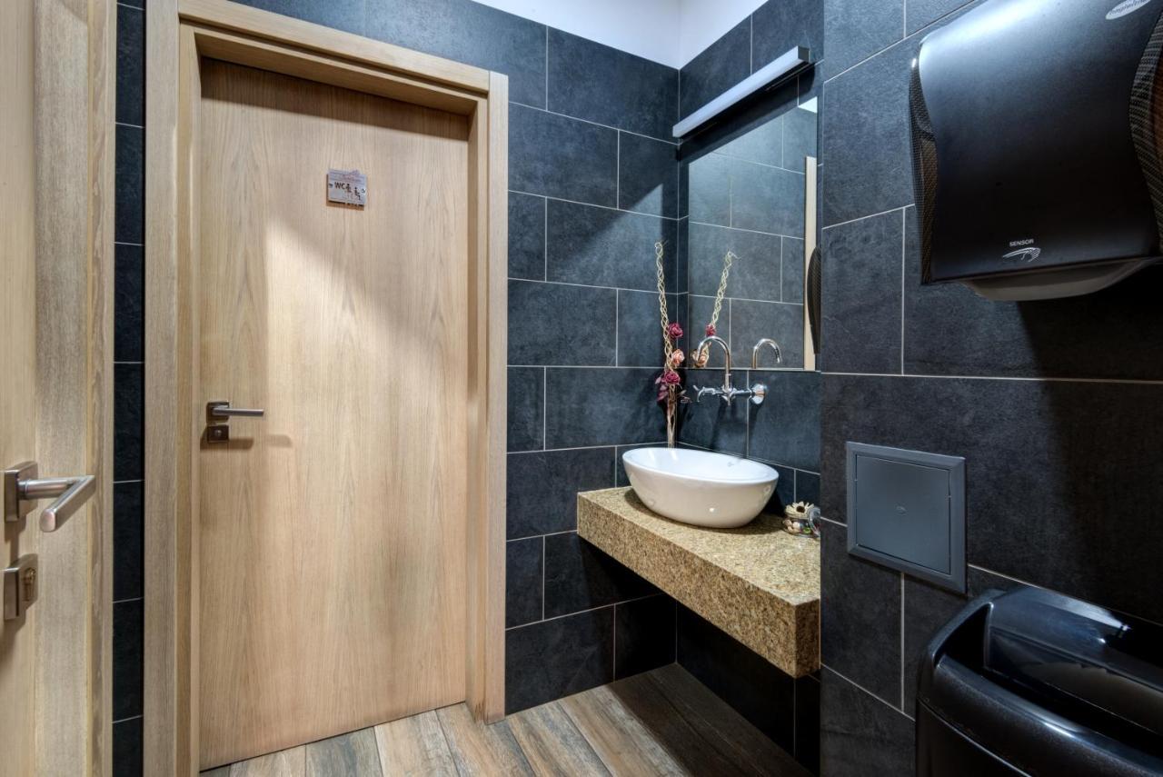 קרושונה Hotel & Relax Zone Cattleya מראה חיצוני תמונה