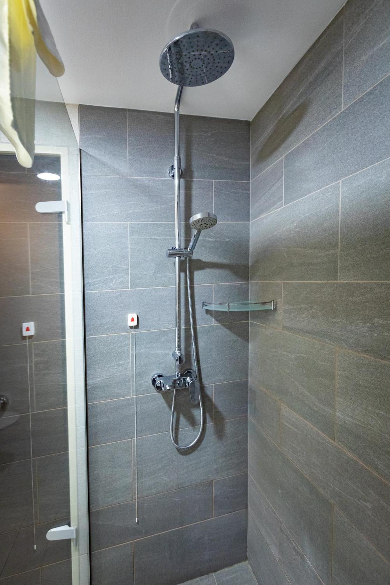 קרושונה Hotel & Relax Zone Cattleya מראה חיצוני תמונה