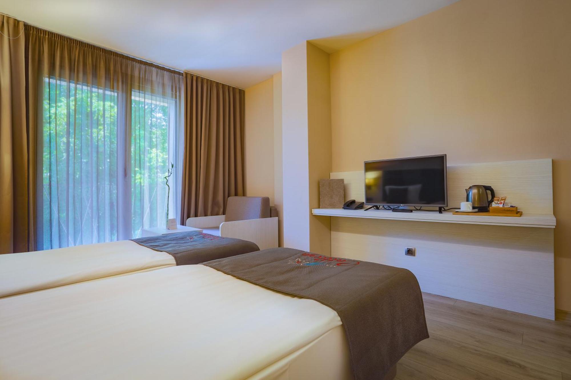 קרושונה Hotel & Relax Zone Cattleya מראה חיצוני תמונה