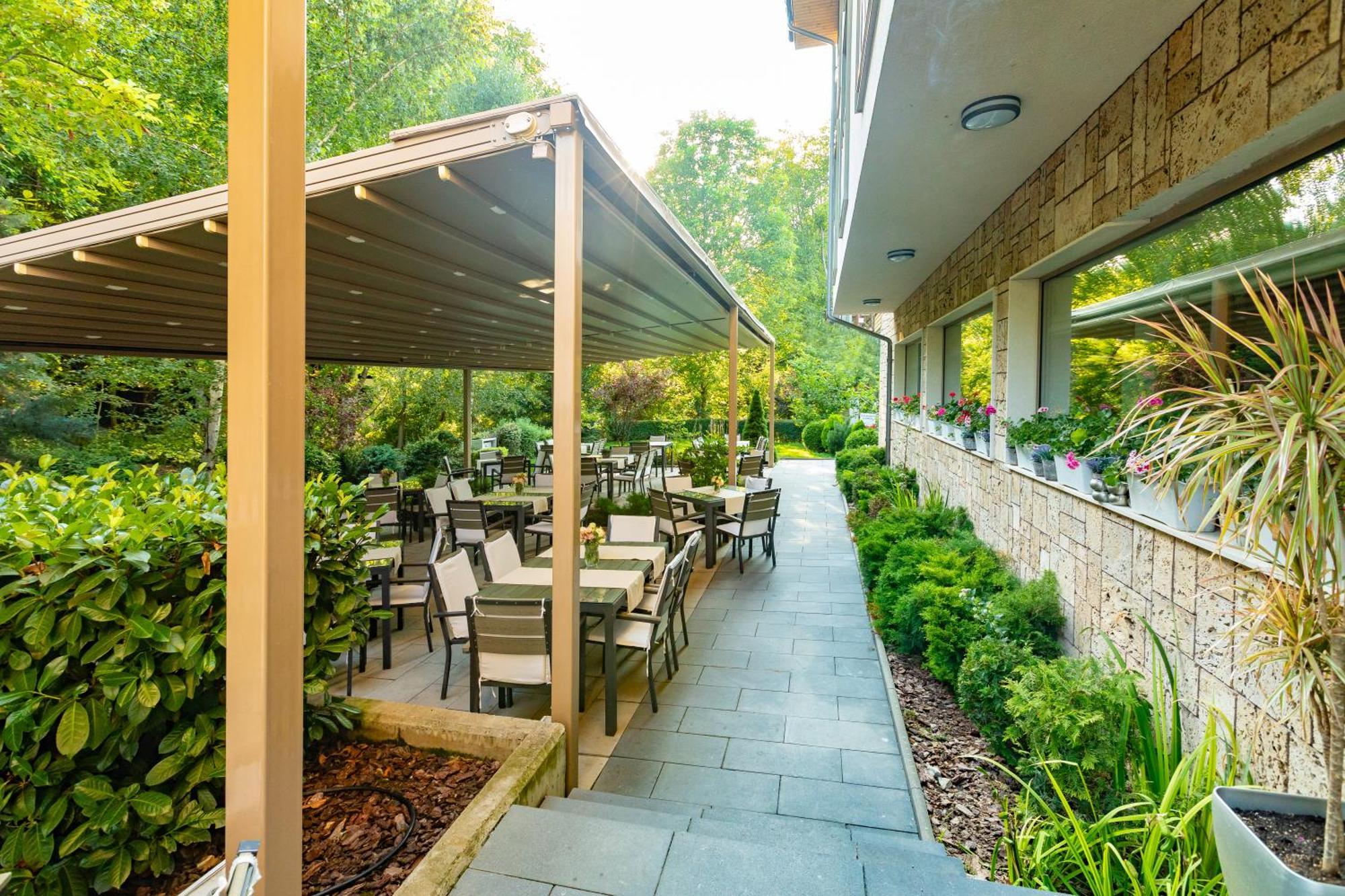 קרושונה Hotel & Relax Zone Cattleya מראה חיצוני תמונה