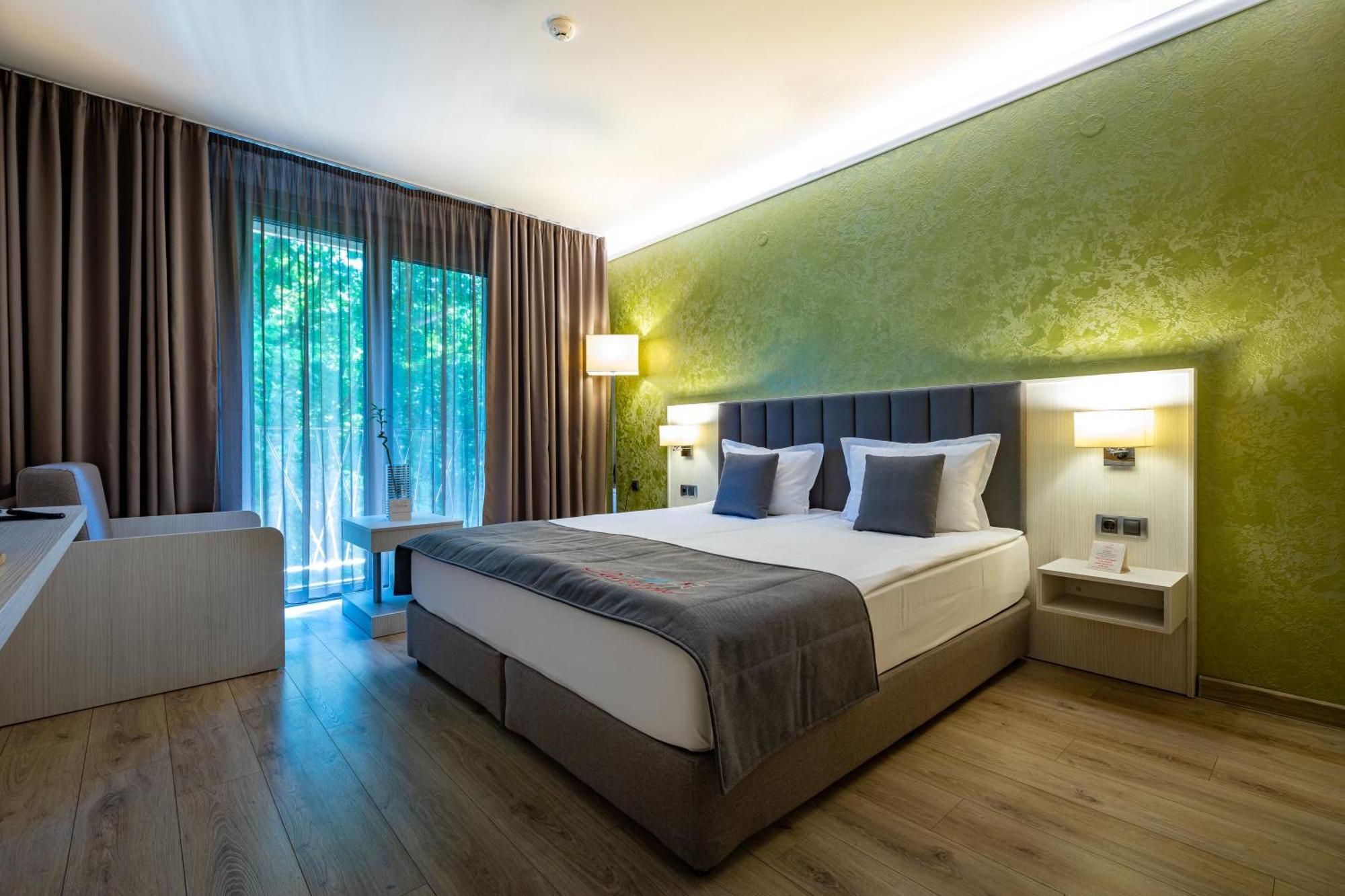 קרושונה Hotel & Relax Zone Cattleya מראה חיצוני תמונה