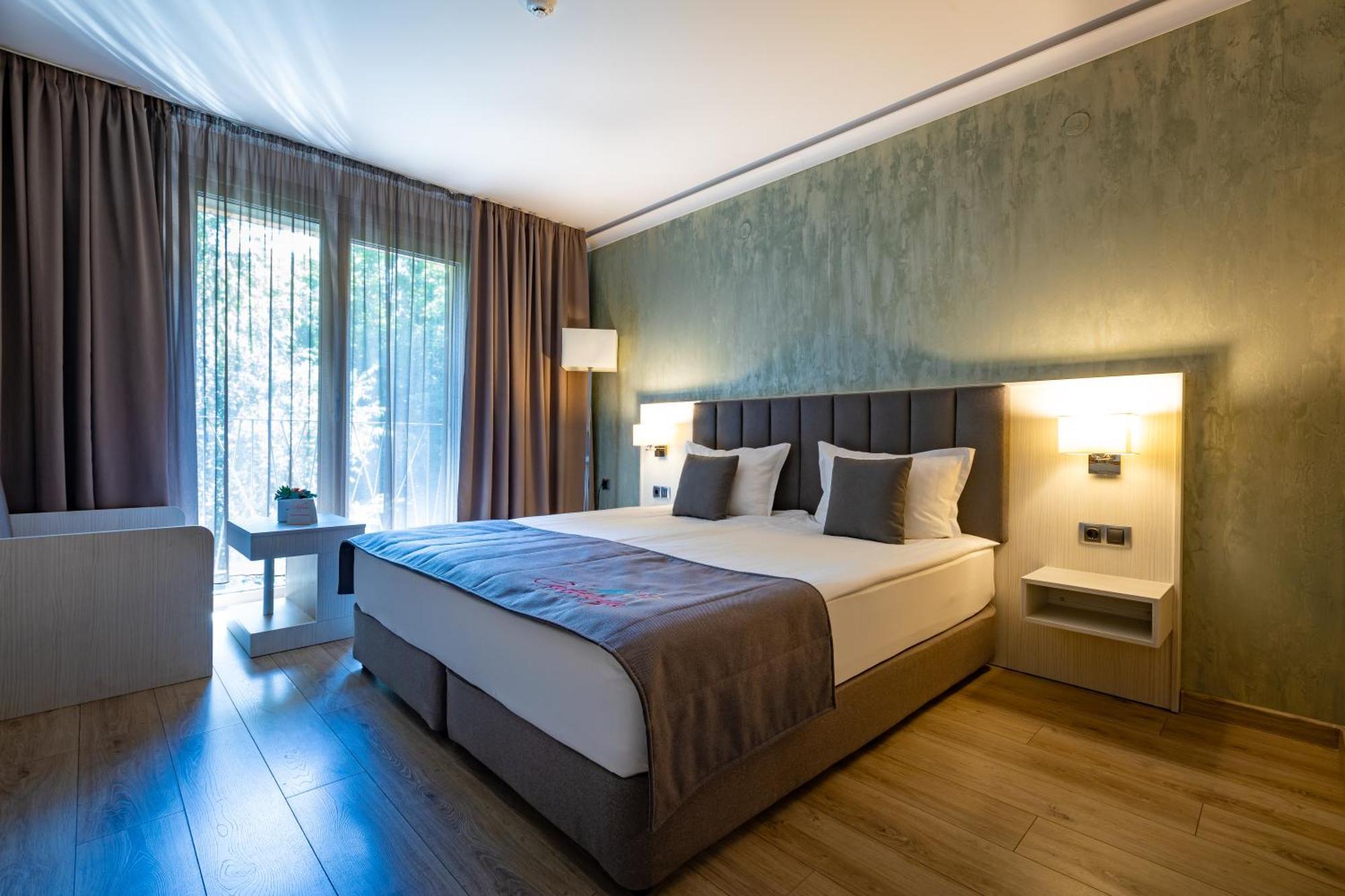 קרושונה Hotel & Relax Zone Cattleya מראה חיצוני תמונה