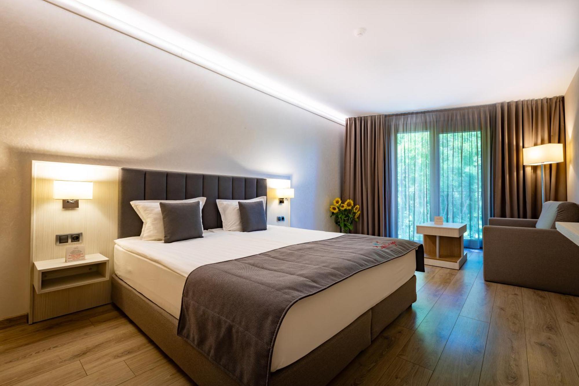 קרושונה Hotel & Relax Zone Cattleya מראה חיצוני תמונה