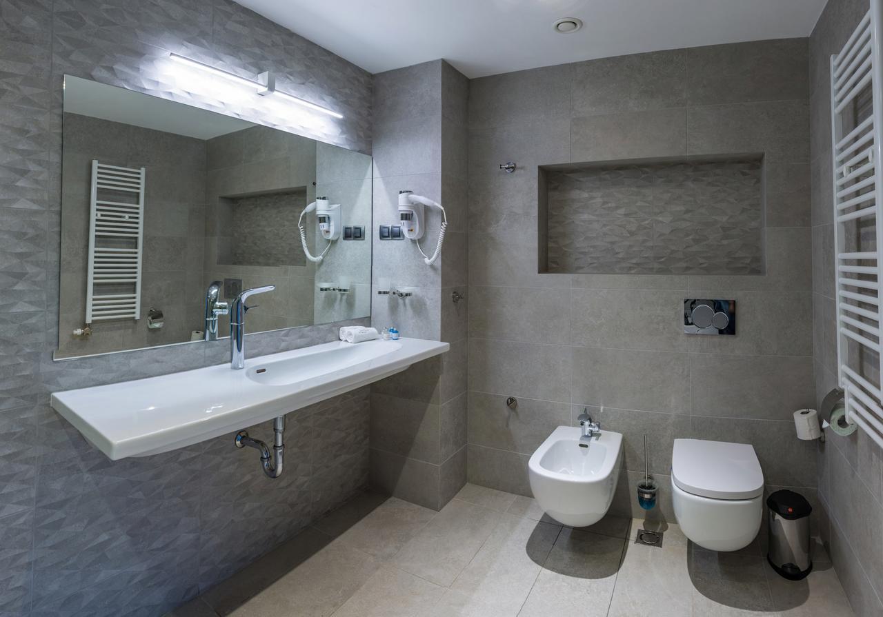 קרושונה Hotel & Relax Zone Cattleya מראה חיצוני תמונה